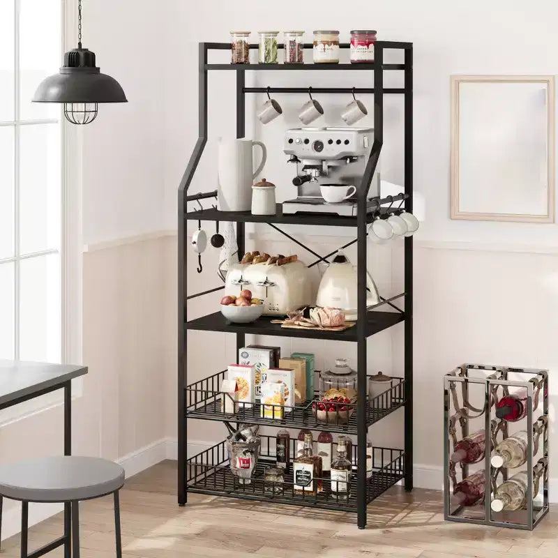 Scaffale da cucina a 5 ripiani indipendente con cestello in rete e piedini regolabili, nero/marrone/grigio