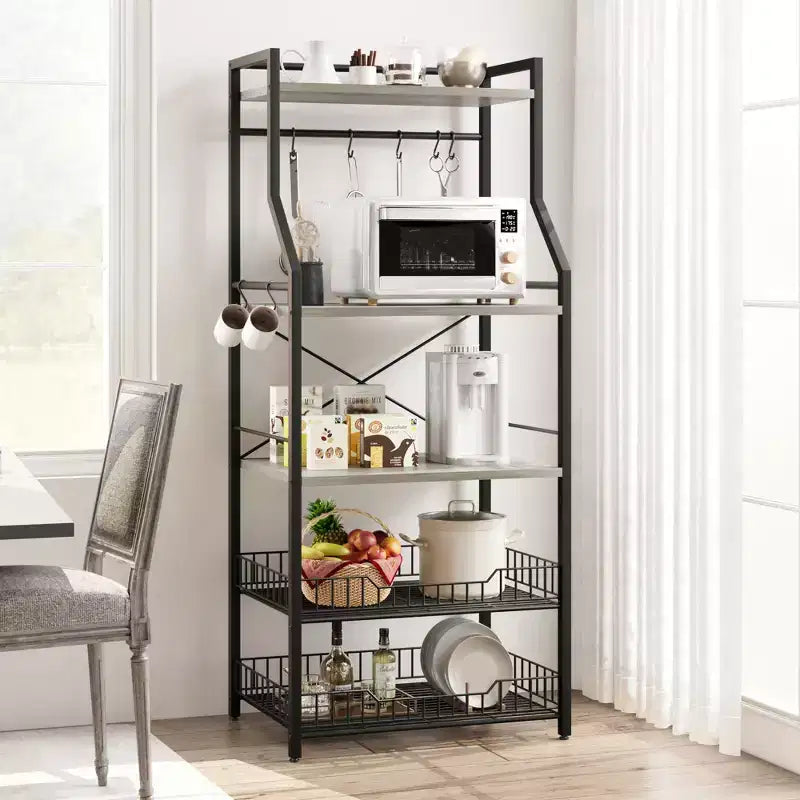 Scaffale da cucina a 5 ripiani indipendente con cestello in rete e piedini regolabili, nero/marrone/grigio